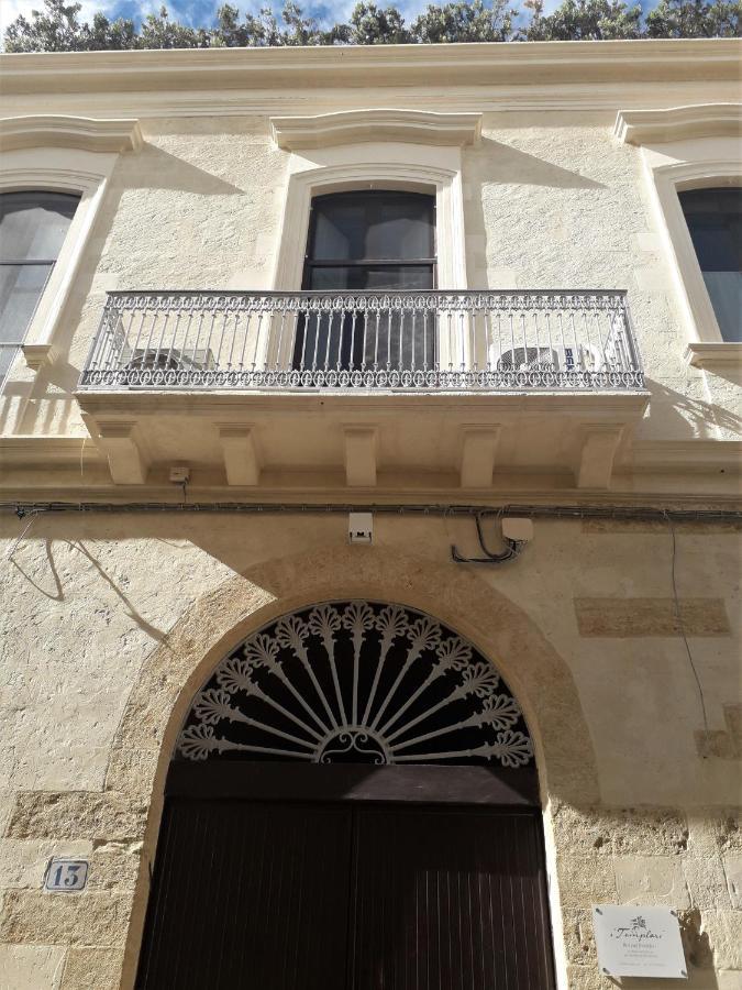 I Templari B&B Self-Contained Brindisi Luaran gambar